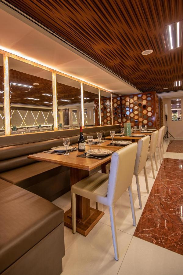 Ramada By Wyndham Manaus Torres Center Hotel Luaran gambar