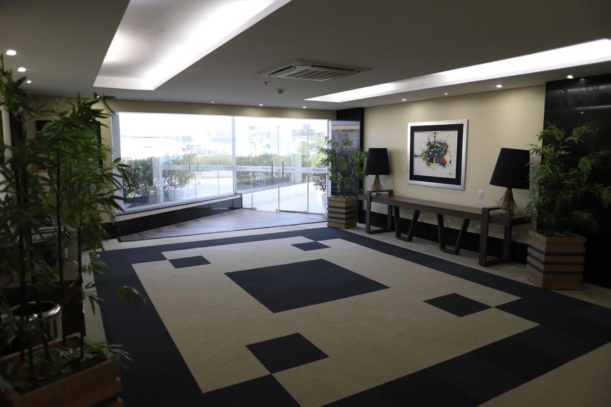 Ramada By Wyndham Manaus Torres Center Hotel Luaran gambar